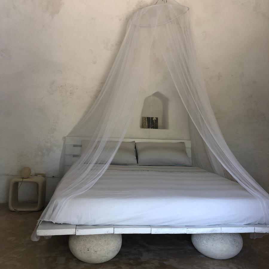 サンニコーラ Trullo Mareposa Bed & Breakfast エクステリア 写真